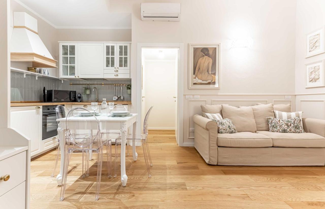 Casa Colonna Romantic Apartment Corso Di Porta Ticinese Мілан Екстер'єр фото